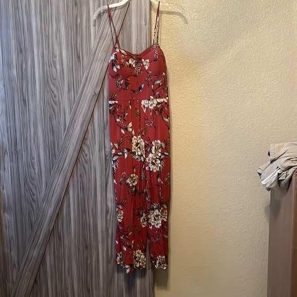 Romper with spaghetti straps with pockets - Picture 1 of 4